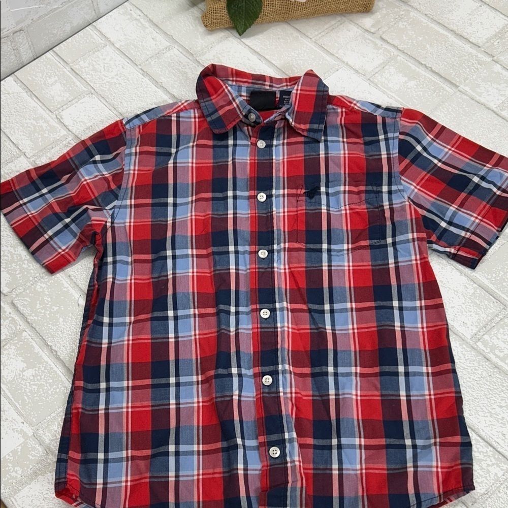 Wrangler Red and Blue Plaid Short Sleeve Shirt